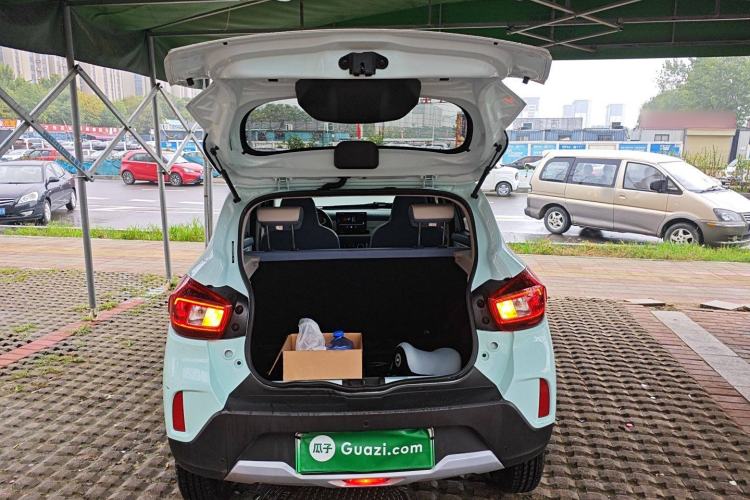 Used Dongfeng NAMMI BOX 2022 Chasing Wind Edition 331 km Standard Model
