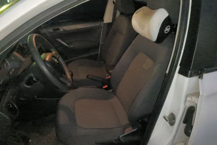 Used Skoda Rapid Spaceback 2016 1.6L Manual Front-Wheel-Drive Version