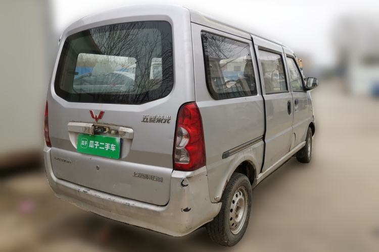 Used Wuling Rongguang 2011 1.2L Base Version
