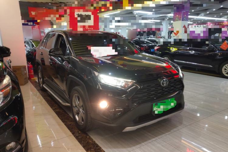 Used Toyota RAV4 2022 2.0L CVT Two-Wheel Drive Fashion Plus Edition
