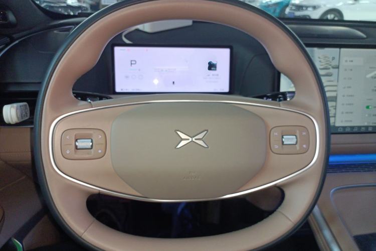 Used XPeng G9 2025 625 Long-Range Max Steering Wheel