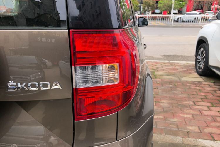 Used Skoda Yeti 2014 1.8TSI DSG Polar Edition