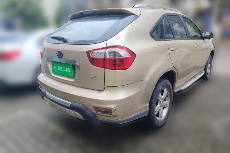 Used BYD S6 2014 2.0L Manual Luxury 5-Seater Rear Right 45 Deg