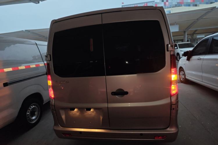 Used Chana Ruixing EM80 2025 Passenger Version Comfort Model 6 Seats 260 km Twin-Door Design 60 kW