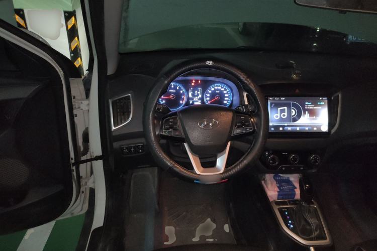 Used Hyundai ix25 2017 1.6L Automatic Smart Version
