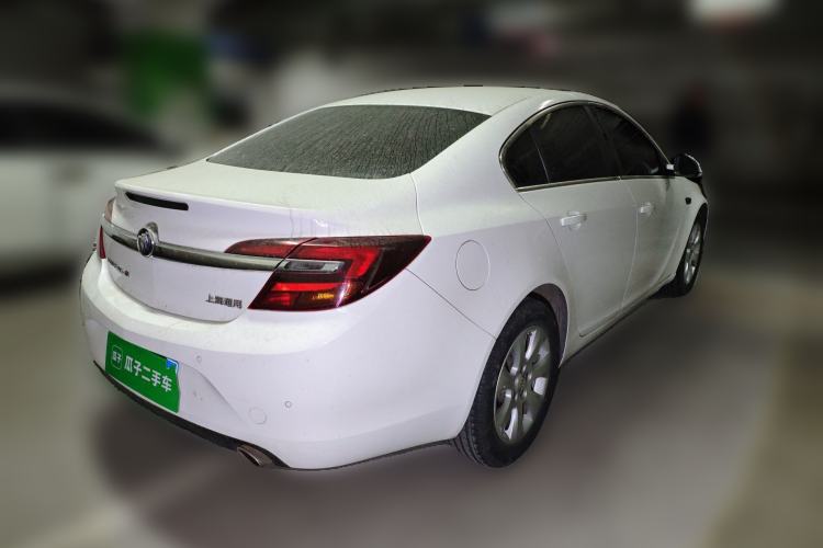 Used Buick Regal 2015 1.6T Leading Technology Model Rear Right 45 Deg