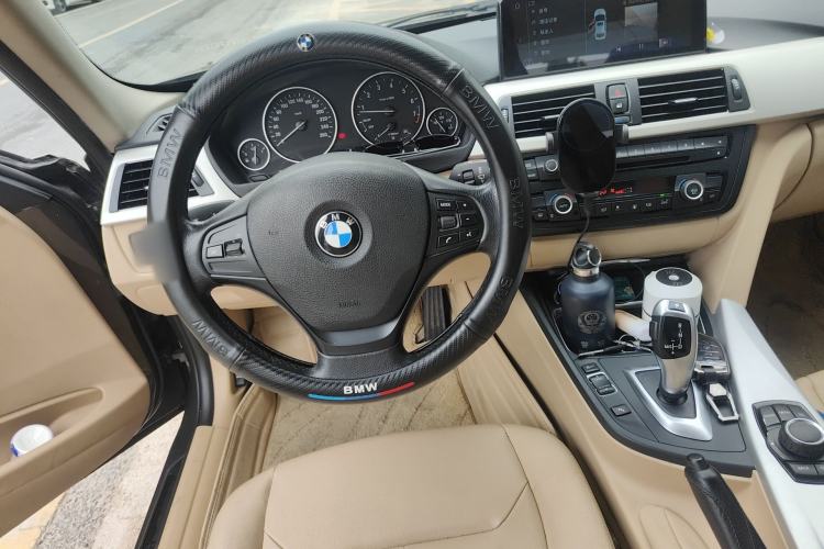 Used BMW 3 Series 2014 320Li Fashion Model
