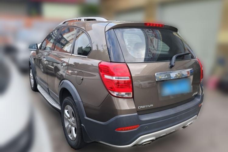 Used Chevrolet Captiva 2017 2.4L Two-Wheel Drive Luxury Edition 7 Seats Rear Left 45 Deg