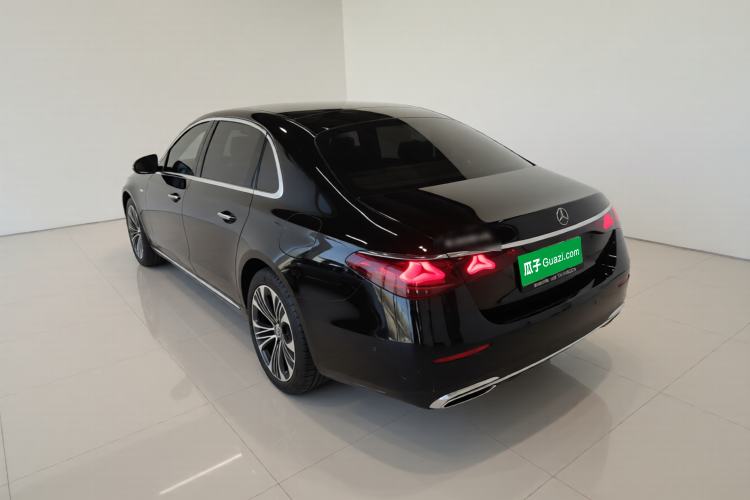 Used Mercedes-Benz E-Class New Energy 2024 E 350 e L Plug-in Hybrid Sedan Exterior 2