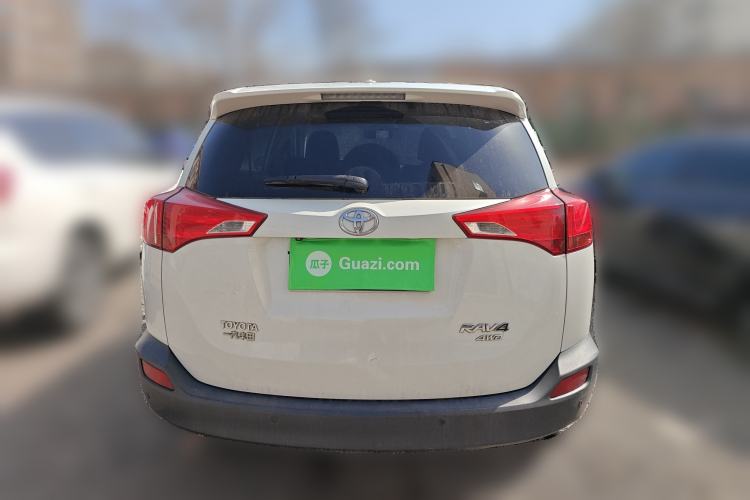 Used Toyota RAV4 2015 2.0L CVT Four-Wheel Drive New Edition