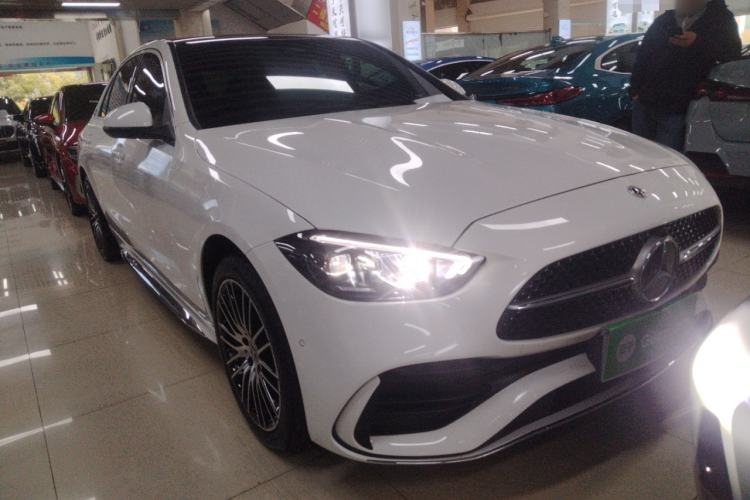 Used Mercedes-Benz C-Class 2024 Restyled C-Class 260 L Sport Edition Front Right 45 Deg