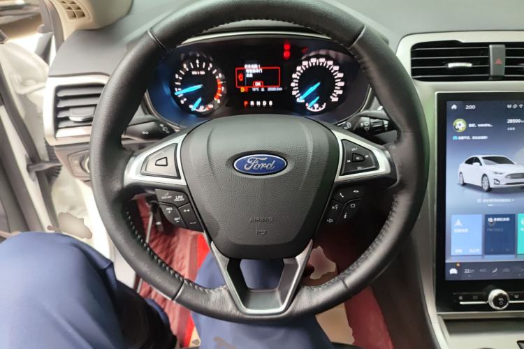 Used Ford Mondeo 2020 EcoBoost 180 Stylish Model Steering Wheel