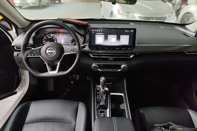 Used Nissan Teana 2022 2.0L XL-TLS Enjoyment Edition Center Console