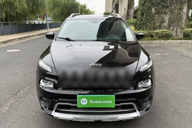 Used Jeep Cherokee 2017 2.0L Superior Edition