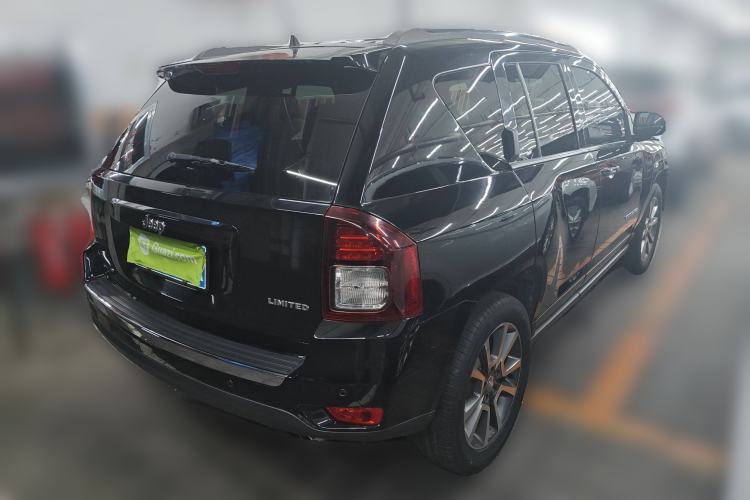 Used Jeep Compass 2014 2.4L four-wheel drive luxury version
