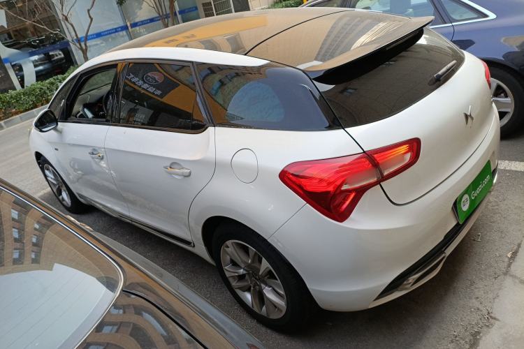 Used DS 5 2014 1.6T Luxury Edition THP160 Left Side