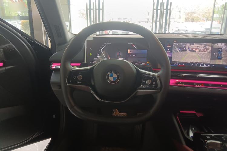 Used BMW 5 Series 2024 530Li Leading Luxury Package Steering Wheel