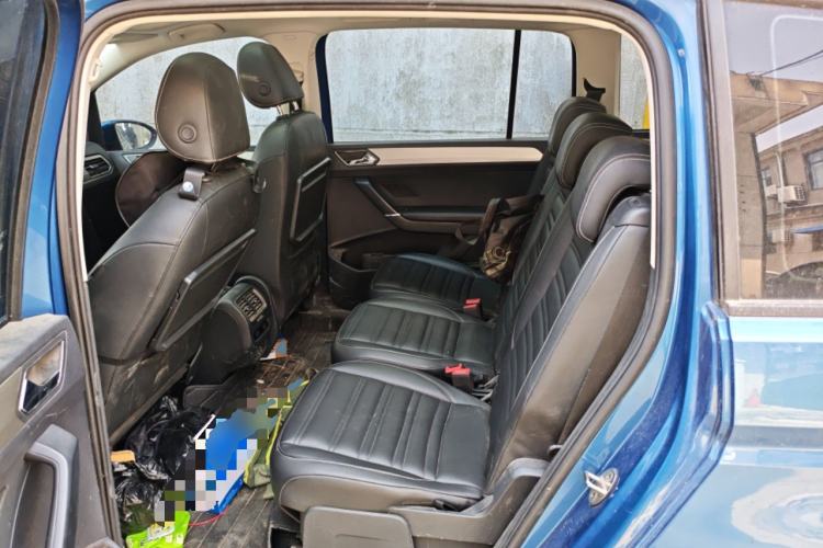 Used Volkswagen Touran 2018 Volkswagen Touran L 280TSI DSG Comfort Edition 7 Seats China V Emission Standard Left Rear Seat