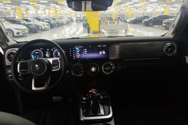 Used Tank 300 2021 City Edition 2.0T—Truly Stylish
