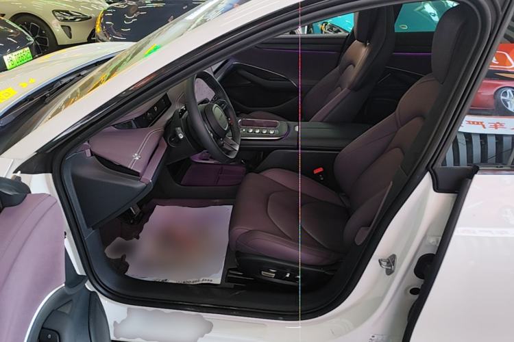 Used Xiaomi Auto SU7 2024 Four-Wheel Drive Ultra-Long Range Advanced Intelligent Driving Max Edition
