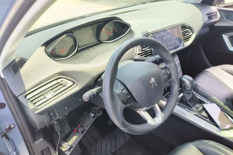 Used Peugeot 308S 2015 1.6T Automatic Jingchi Edition
