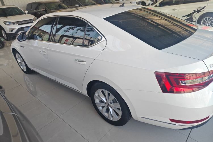 Used Skoda Superb 2018 TSI330 DSG Comfort Edition China V Standard Exterior 5