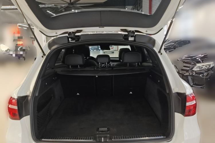 Used Mercedes-Benz GLC 2018 GLC 260 4MATIC Luxury Model