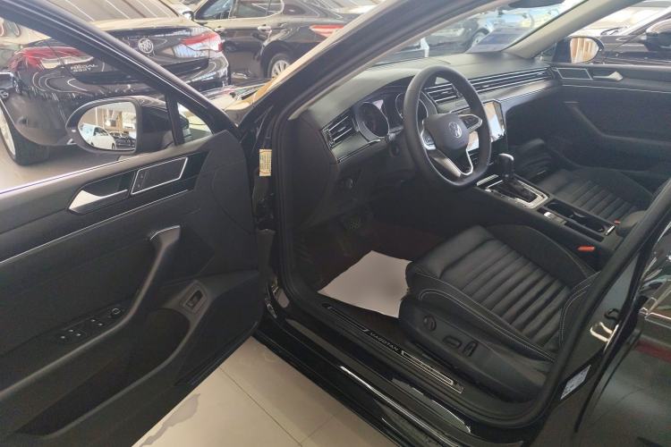 Used Volkswagen Magotan 2020 330TSI DSG Leading Model Driver Seat