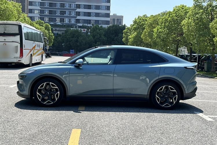 Used ONVO L60 2024 60 kWh Rear-Drive Version
