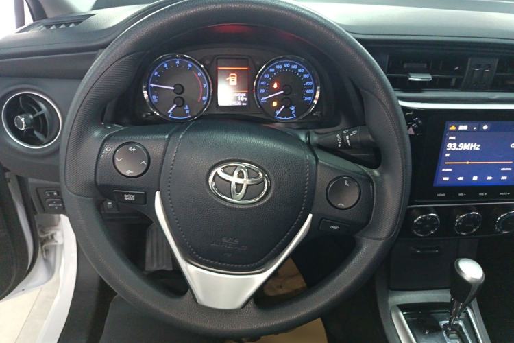 Used Toyota Corolla 2017 Revised Version 1.2T S-CVT GL-i Steering Wheel