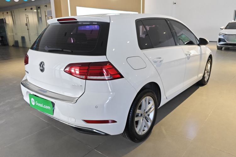 Used Volkswagen Golf 2018 230TSI Automatic Comfort Model
