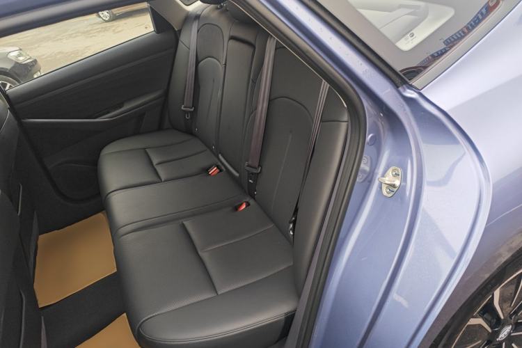 Used Nissan N6 2026 Model 180 Max Left Rear Seat