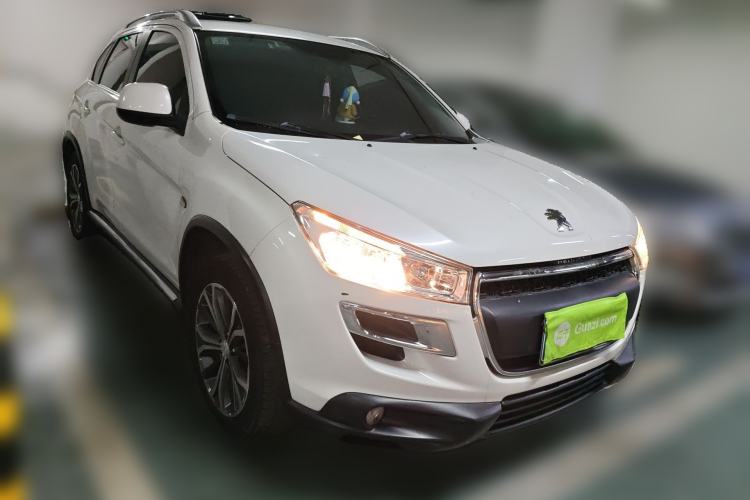 Used Peugeot 4008 2013 2.0L Two-Wheel Drive Fashion Edition Front Right 45 Deg