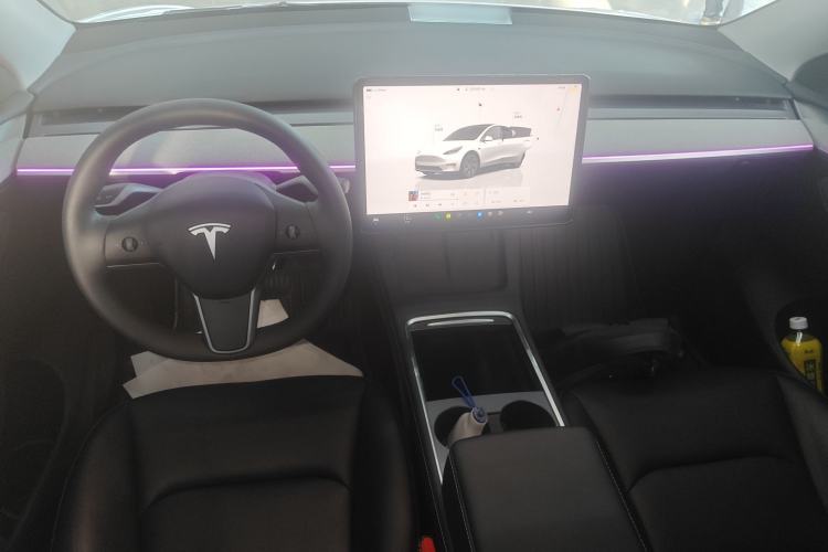 Used Tesla Model Y 2023 Rear-Wheel-Drive Version Center Console