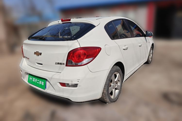 Used Chevrolet Cruze 2013 Hatchback 1.6L Manual Luxury Model
