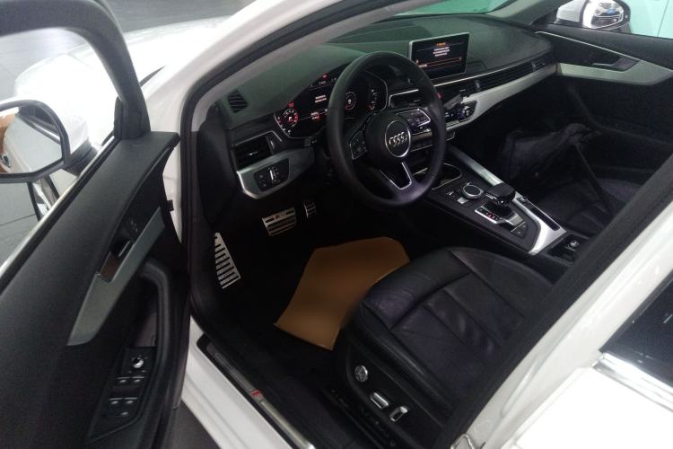 Used Audi A4L 2018 30th Anniversary Edition 40 TFSI Fashion Model