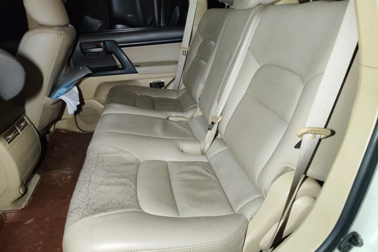 Used Toyota Land Cruiser 2014 4.0L Automatic Parallel Import Version 5 Seats