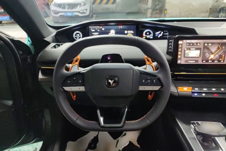 Used Changan UNI-V 2022 1.5T Prestige Version
