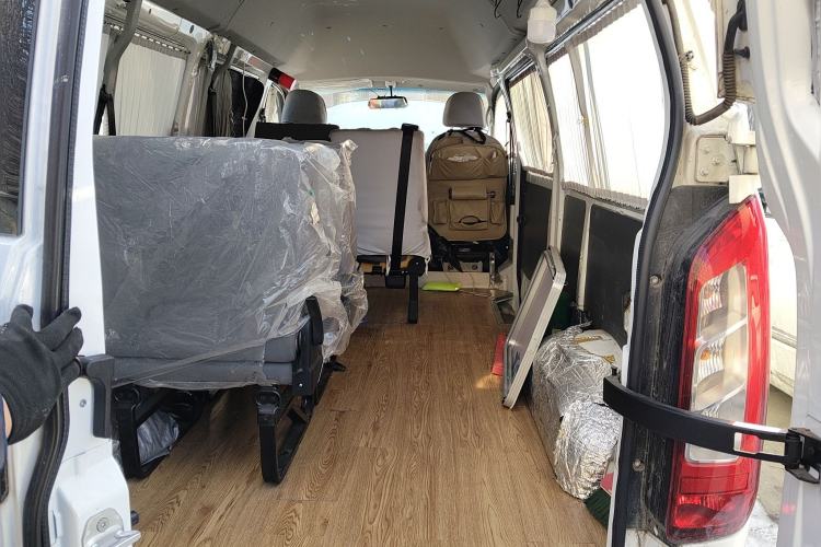 Used Jinbei Hiace King 2021 2.0L City Transport King Series Comfortable High-Roof 6-Seater 1TZS