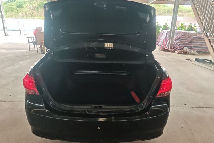 Used BYD L3 2015 Energy-Efficient Model 1.5L Manual Comfort Edition Trunk