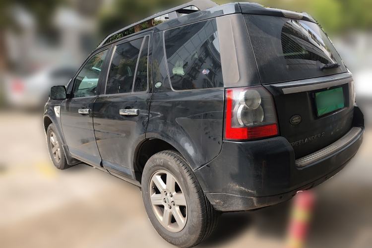 Used Land Rover Freelander 2 2011 2.2T SD4 SE Diesel Edition Rear Left 45 Deg
