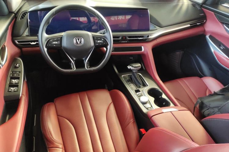 Used CHANGAN CS75 PLUS 2021 1.5T Automatic Luxury Version Center Console