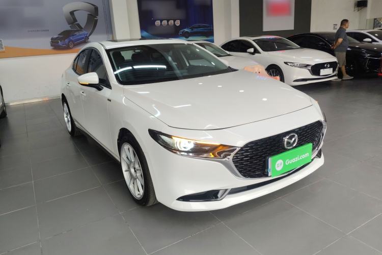 Used Mazda 3 Axela 2021 2.0L Automatic Zhiya Edition Front Right 45 Deg