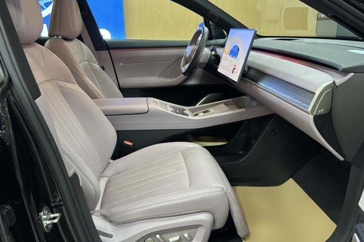 Used ONVO L60 2024 60 kWh All-Wheel Drive
