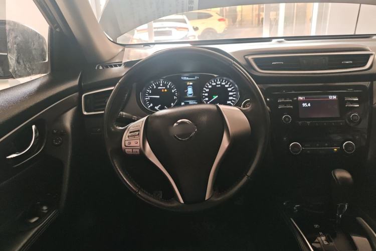 Used Nissan X-Trail 2014 2.0L CVT Comfort Edition 2WD
