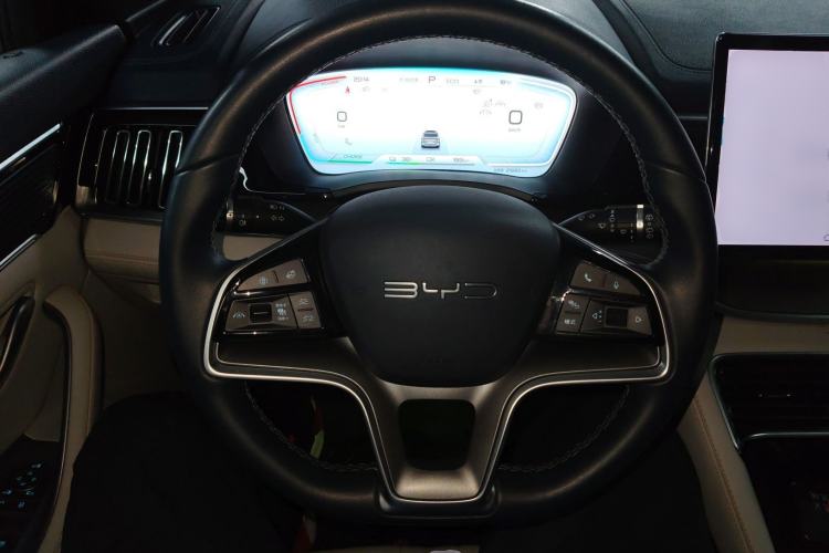 Used BYD Song PLUS New Energy 2023 Champion Edition EV 520KM Flagship Model
