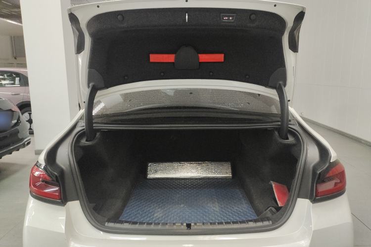 Used BMW 5 Series 2022 Second Facelift 530Li Leading Edition M Sport Package Trunk