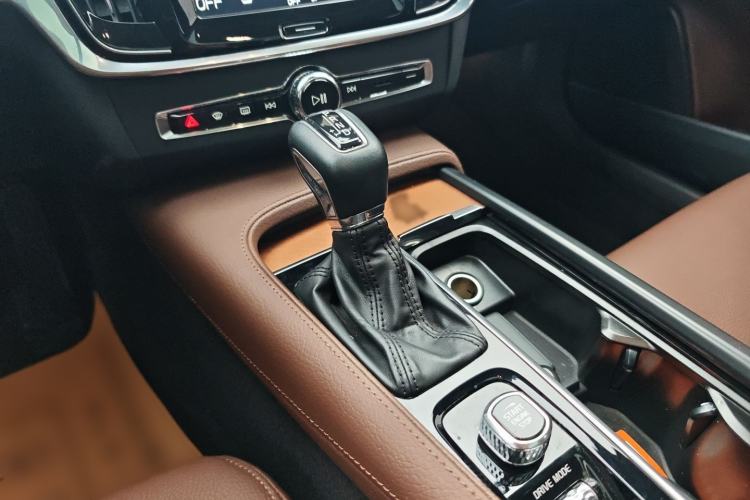 Used Volvo S90 2020 T5 Zhiyi Luxury Edition Gear Lever