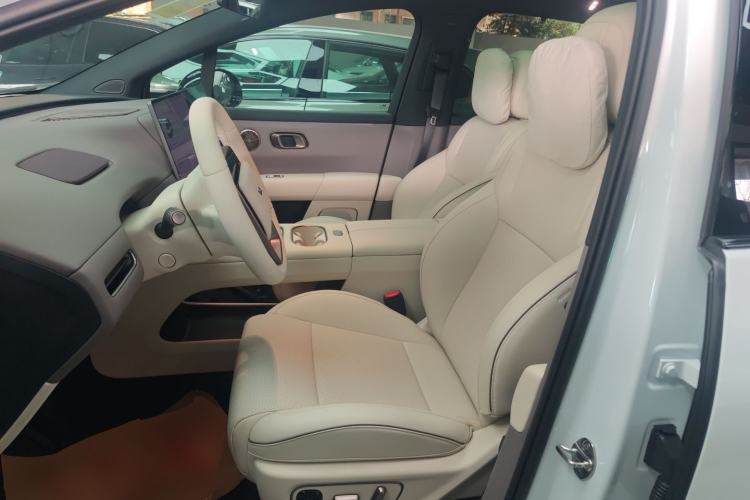 Used Li Auto Li Auto i6 2025 Model Two-Wheel-Drive Standard Type