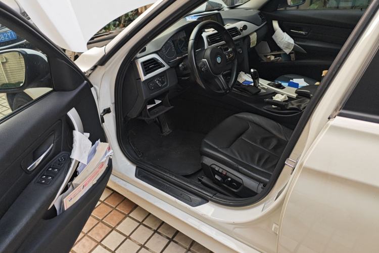 Used BMW 3 Series 2013 320i Sport Edition